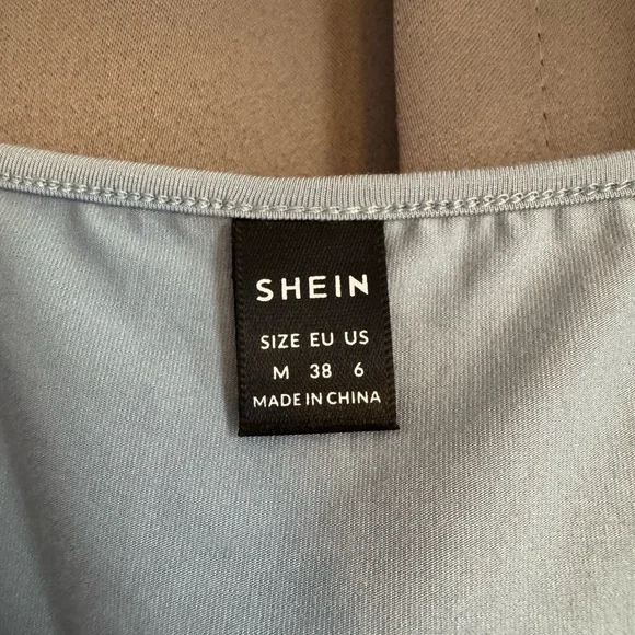 SHEIN Soft Crop Top - Picture 2 of 2